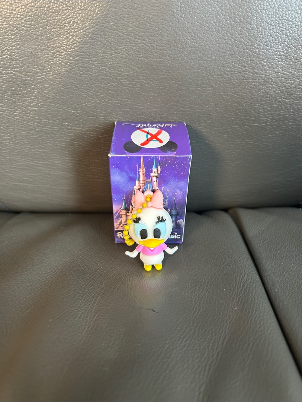 Daisy Duck Blind Box Keychain Bag Charm New Opened Box